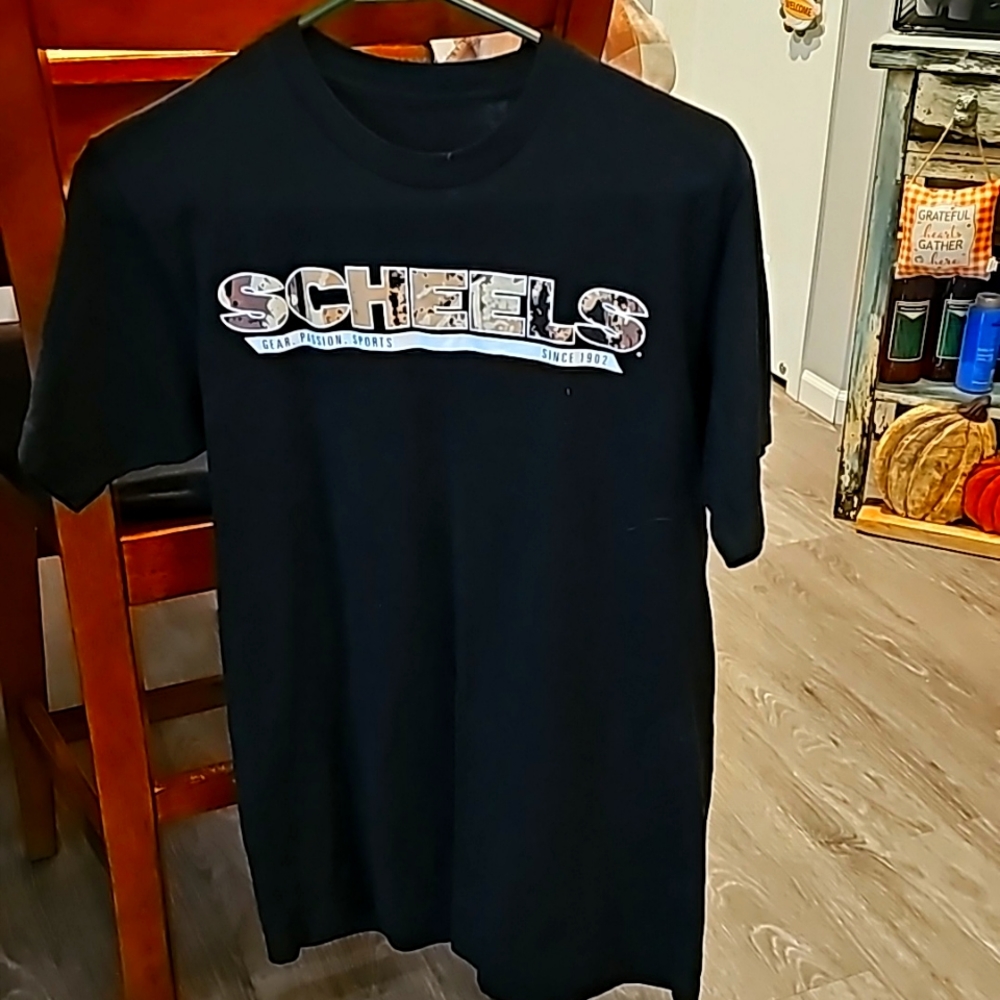 Men's medium Scheels tshirt